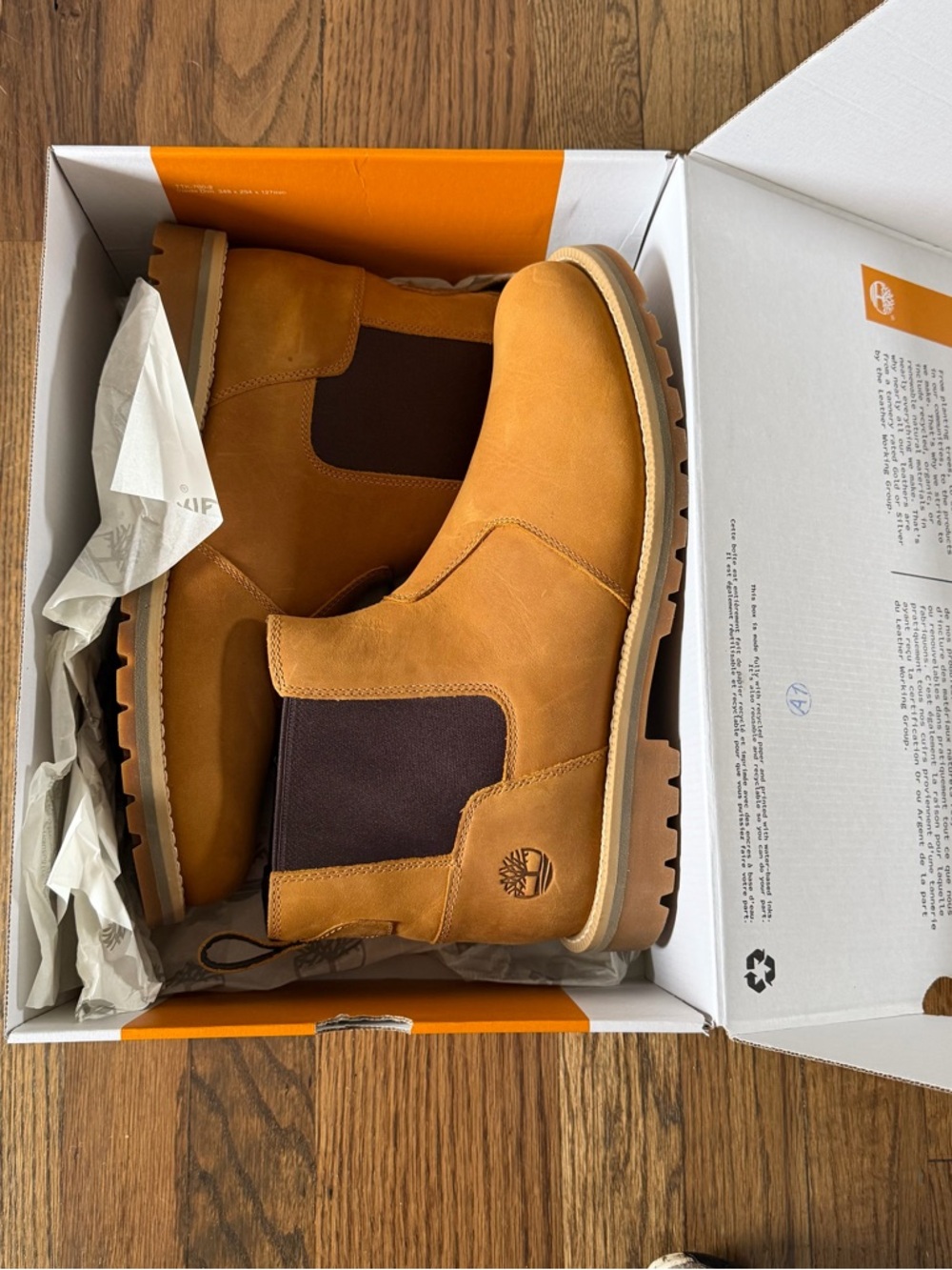 Timberland Redwood Falls Mid Chelsea Boot Wheat Men’s Size 10.5 M - Picture 2 of 13